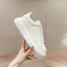 Alexander Mcqueen Low Shoes